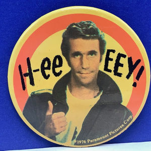 Happy Days 1976 pinback button pin Fonzarelli Fonz